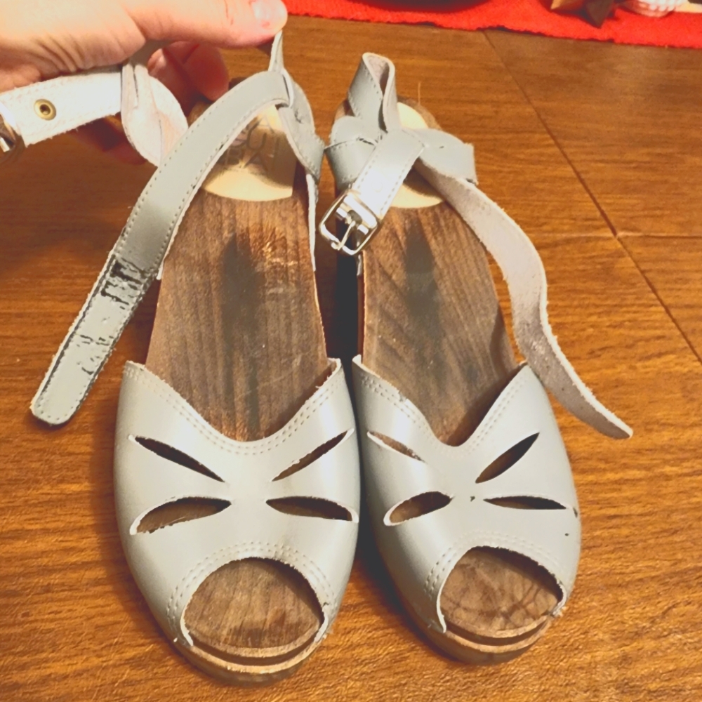 Maguba of Sweden Grey Clog Heels